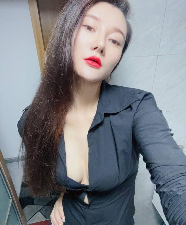 海珠美乳服务系灵儿