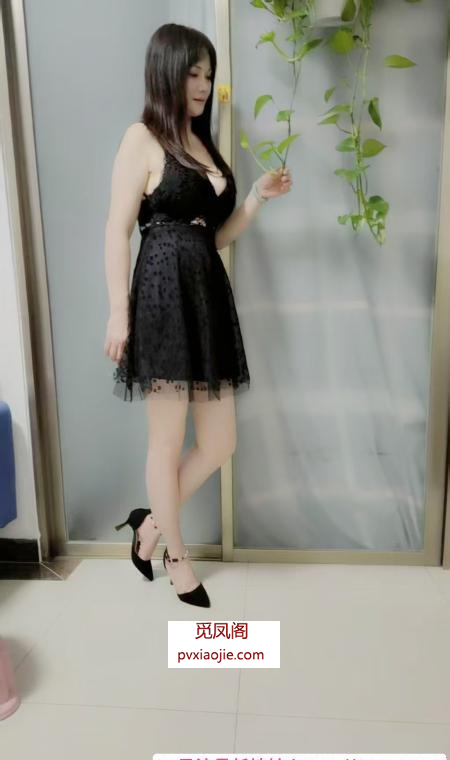 大奶轻熟女