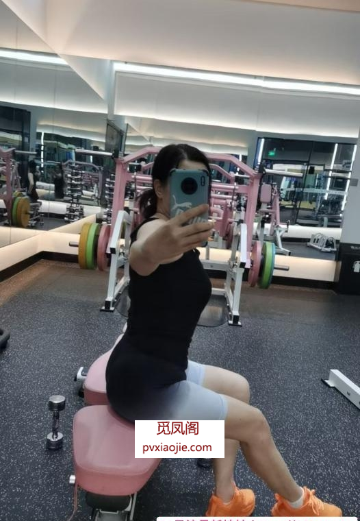 南京美臀熟女